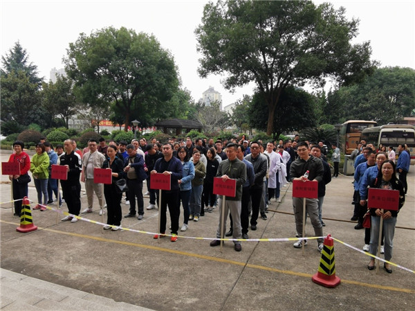 usdt全球娱乐城集团,长沙杀虫剂,长沙光气衍生物,长沙氨基酸保护剂,长沙锂离子电池材料