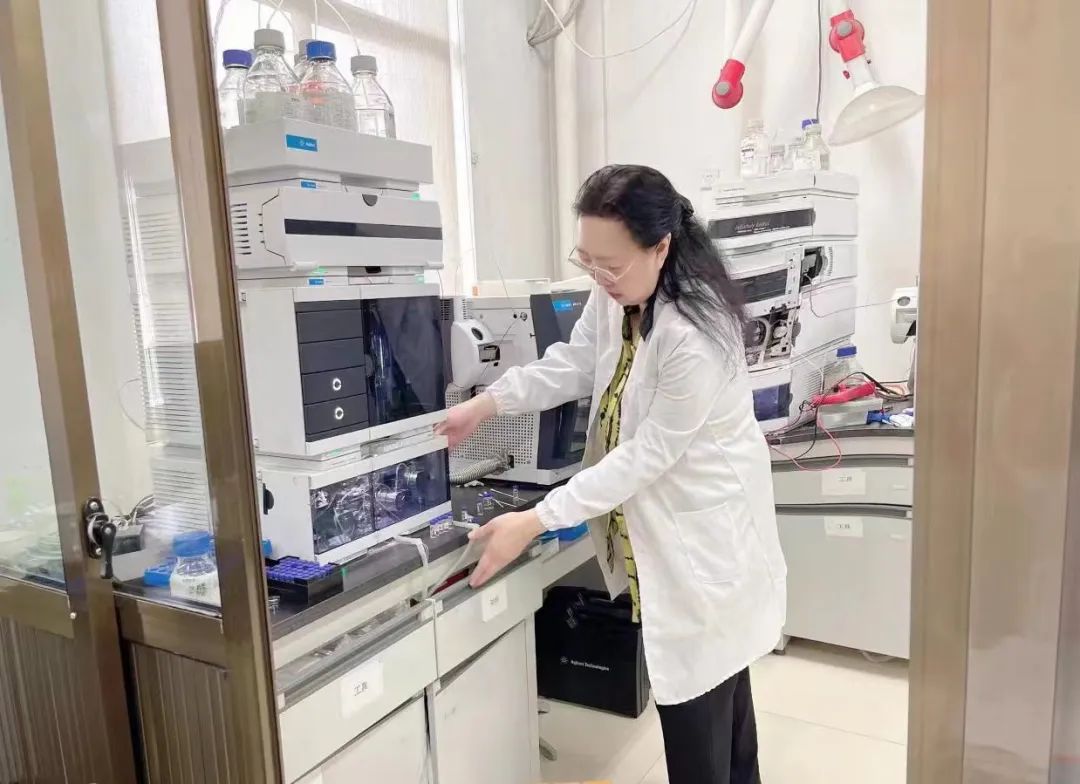 usdt全球娱乐城集团,长沙杀虫剂,长沙光气衍生物,长沙氨基酸保护剂,长沙锂离子电池材料